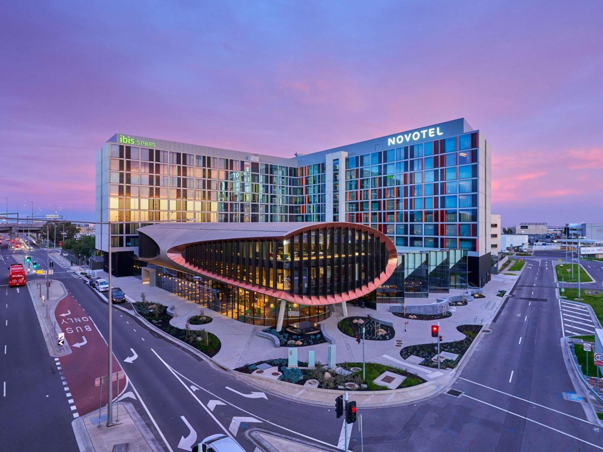 Ibis Styles Melbourne Airport Hotel ภายนอก รูปภาพ